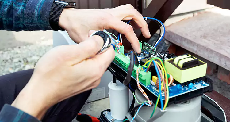 Automatic Driveway Gate Repair in DeLand, FL