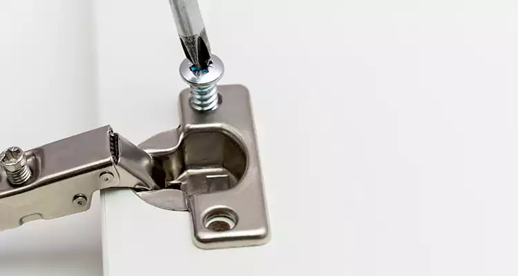 Screen Door Hinge Repair in DeLand, FL