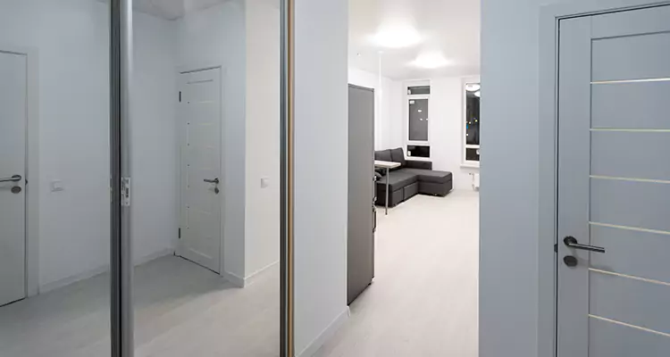 Modern Mirrored Closet Doors Repair in DeLand, FL