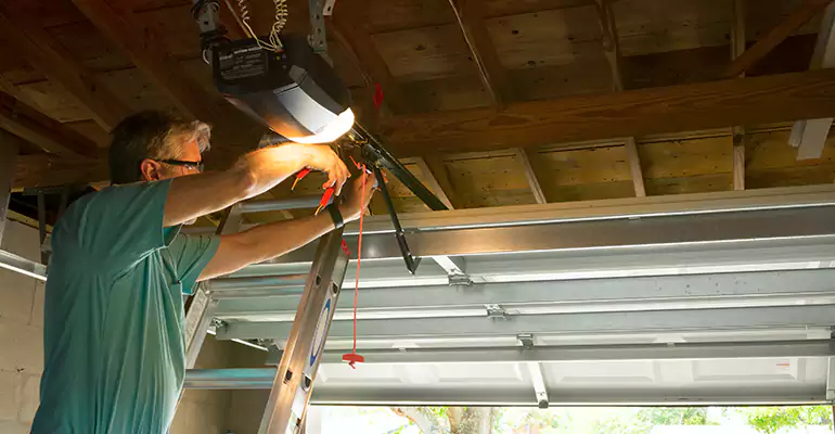 Chamberlain Garage Door Repair in DeLand, FL